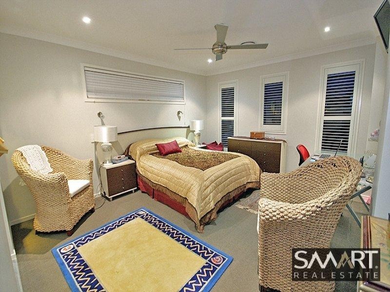 96 Compass Drive, Biggera Waters QLD 4216