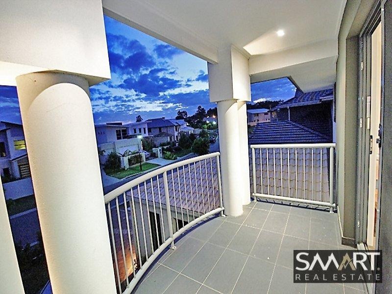 96 Compass Drive, Biggera Waters QLD 4216