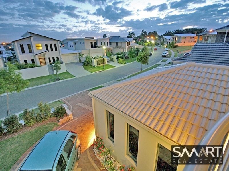 96 Compass Drive, Biggera Waters QLD 4216