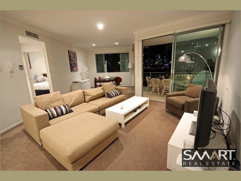 9/24 Tarcoola Crescent, Chevron Island QLD 4217