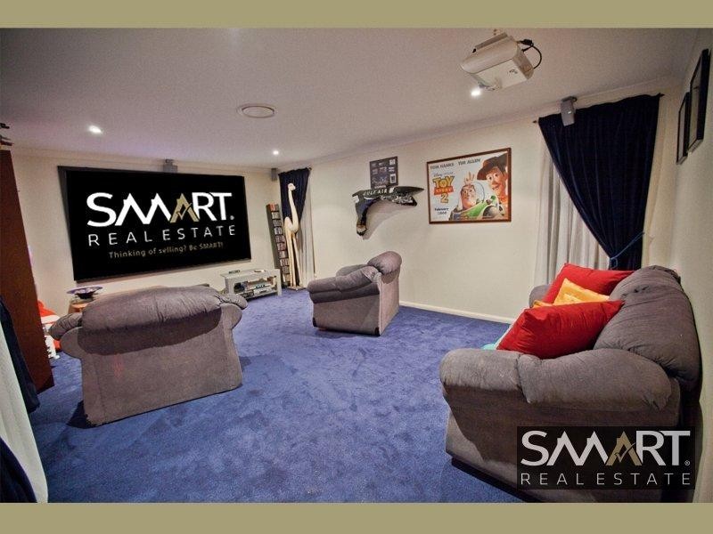 58 Dellwood Circuit, Molendinar QLD 4214