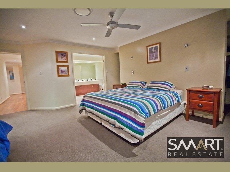 58 Dellwood Circuit, Molendinar QLD 4214