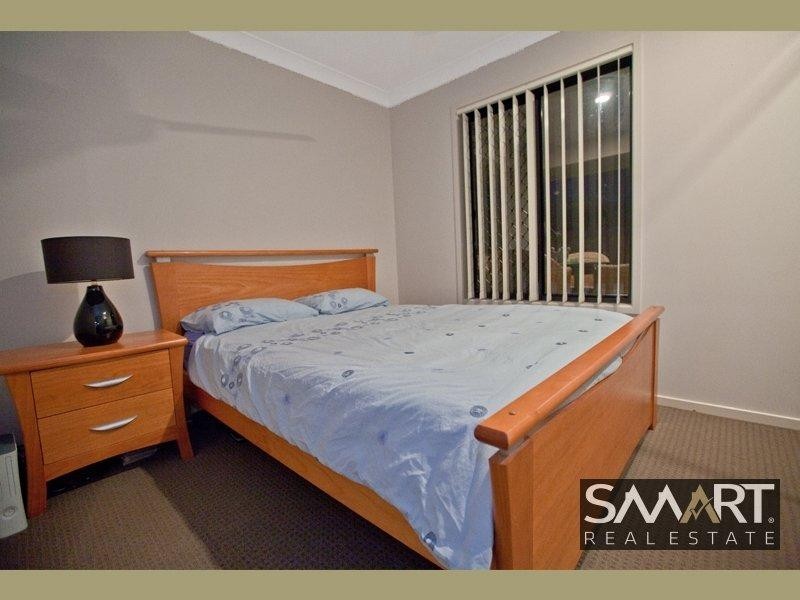 52 Wunburra Circle, Pacific Pines QLD 4211