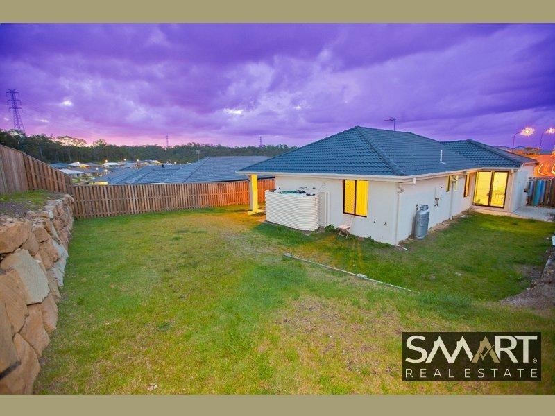 52 Wunburra Circle, Pacific Pines QLD 4211