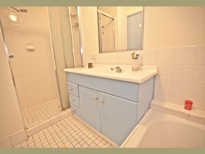 2/67 Usher Avenue, Labrador QLD 4215