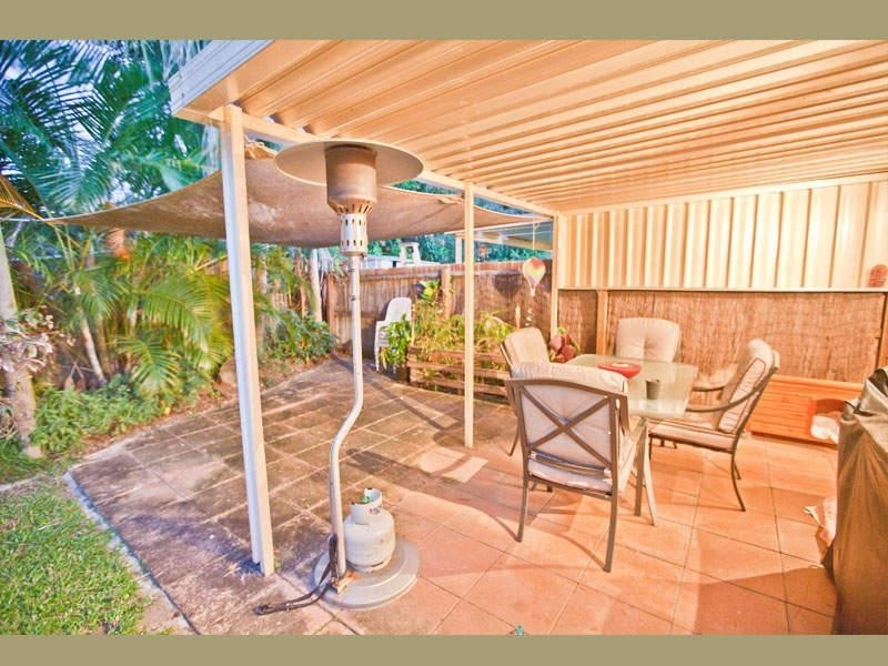 2/67 Usher Avenue, Labrador QLD 4215