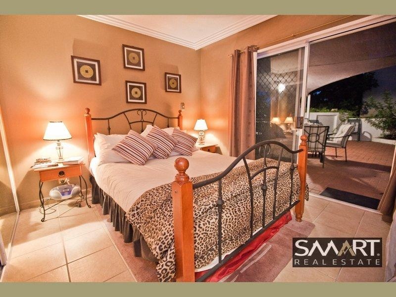 Chevron Island QLD 4217