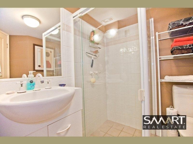 Chevron Island QLD 4217