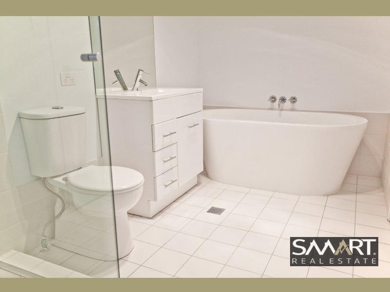 8/44 Esplanade, Coomera QLD 4209