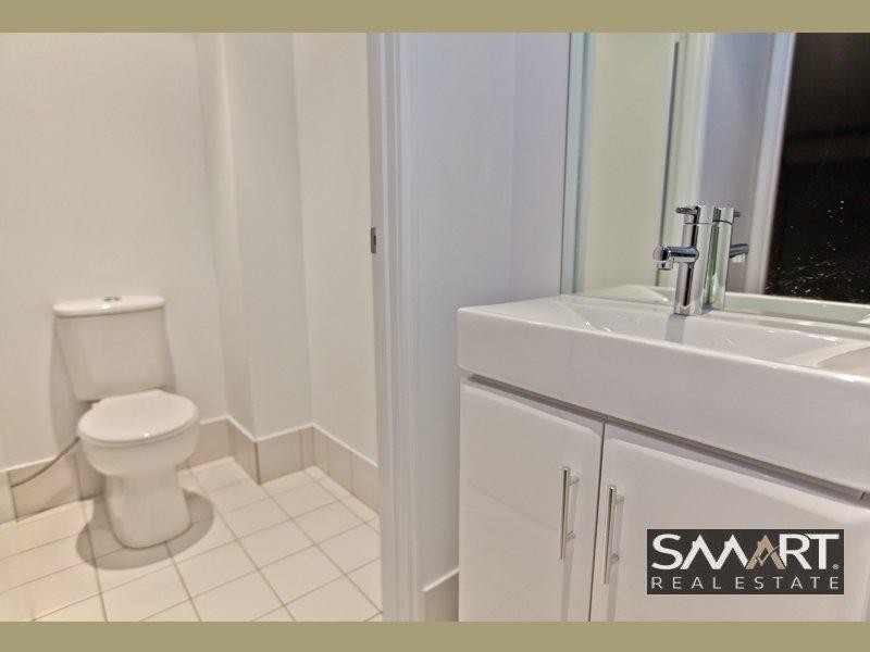 8/44 Esplanade, Coomera QLD 4209