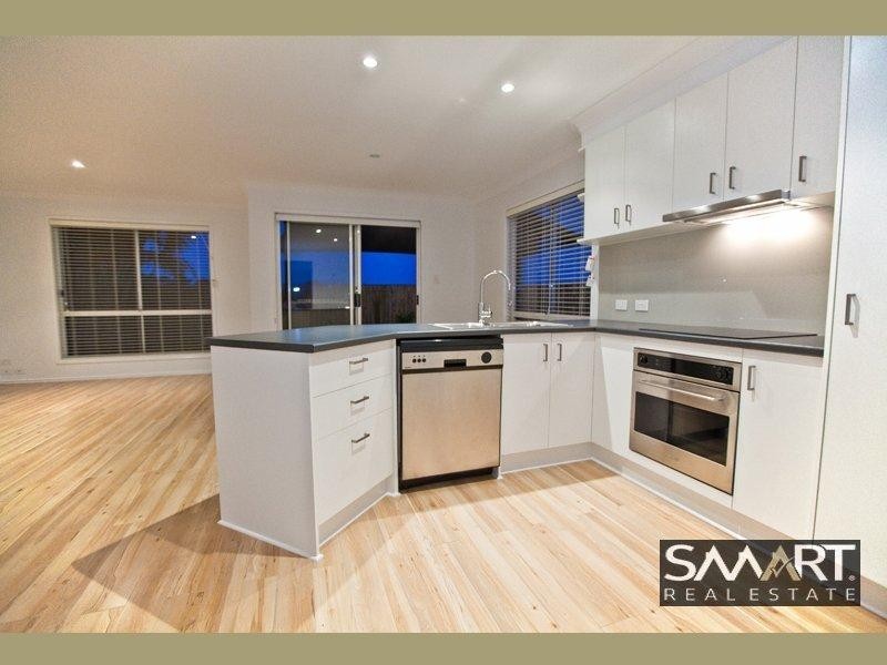8/44 Esplanade, Coomera QLD 4209