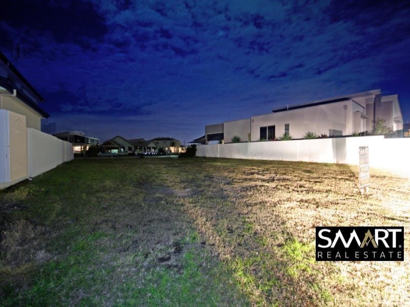 57 Compass Drive, Biggera Waters QLD 4216