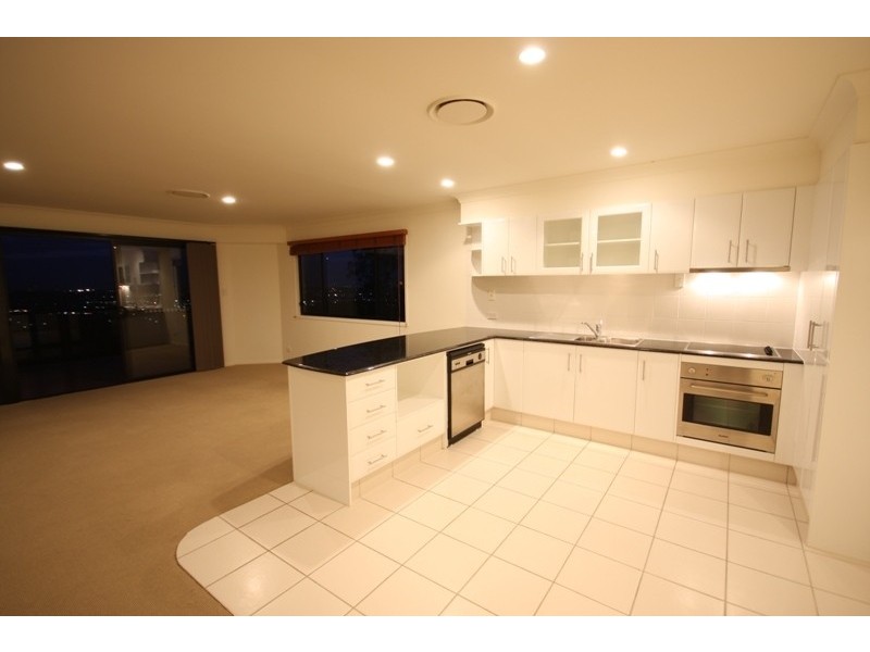 25/2 Ridgeline Way, Highland Park QLD 4211