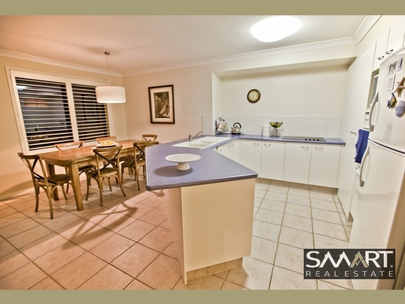 26 Daintree Drive, Parkwood QLD 4214