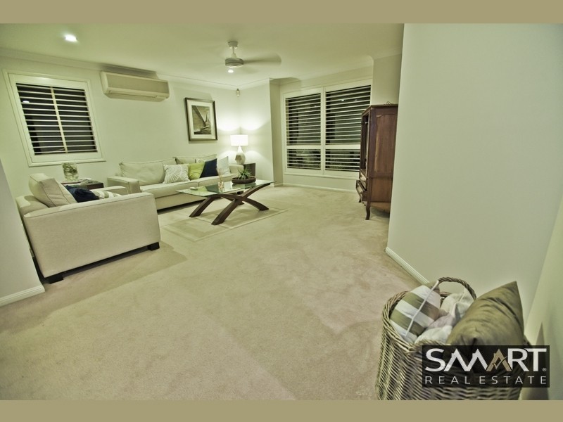 26 Daintree Drive, Parkwood QLD 4214