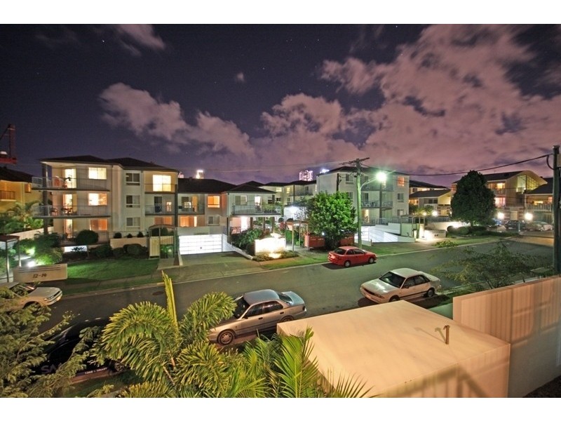 17/15 Lloyd Street, Southport QLD 4215