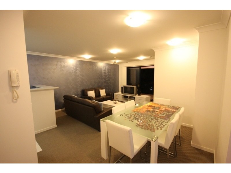 17/15 Lloyd Street, Southport QLD 4215