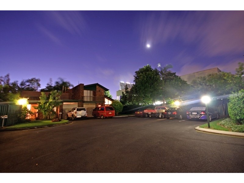 6/111 Salerno Street, Isle Of Capri QLD 4217