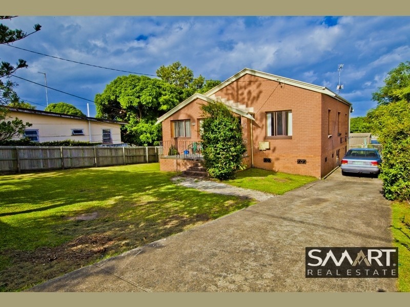 121 Turpin Road, Labrador QLD 4215