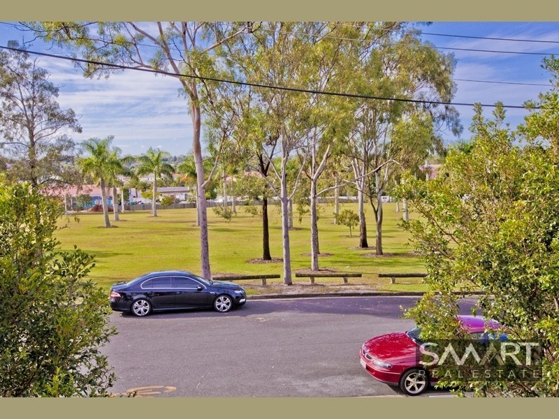 1/76 Heeb Street, Benowa QLD 4217