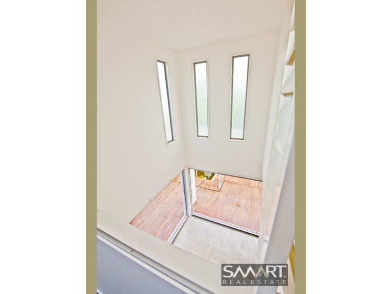 1/76 Heeb Street, Benowa QLD 4217