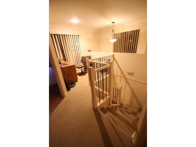 2/120 Pohlman Street, Southport QLD 4215