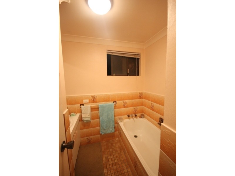 6/111 Salerno Street, Isle Of Capri QLD 4217
