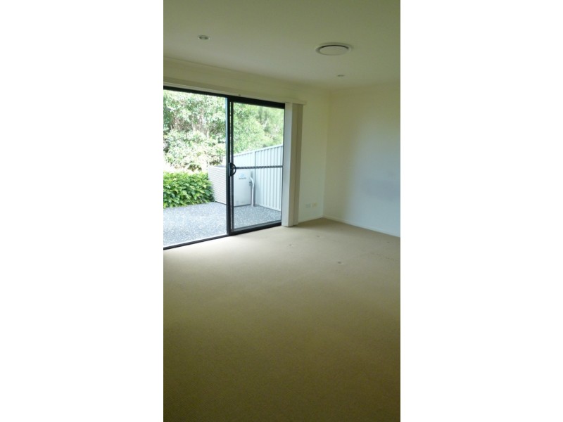 5/2 Ridgeline Way, Highland Park QLD 4211