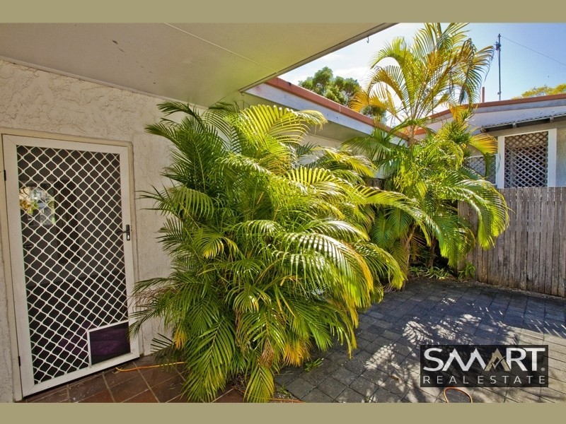 2/4 Louise Street, Southport QLD 4215