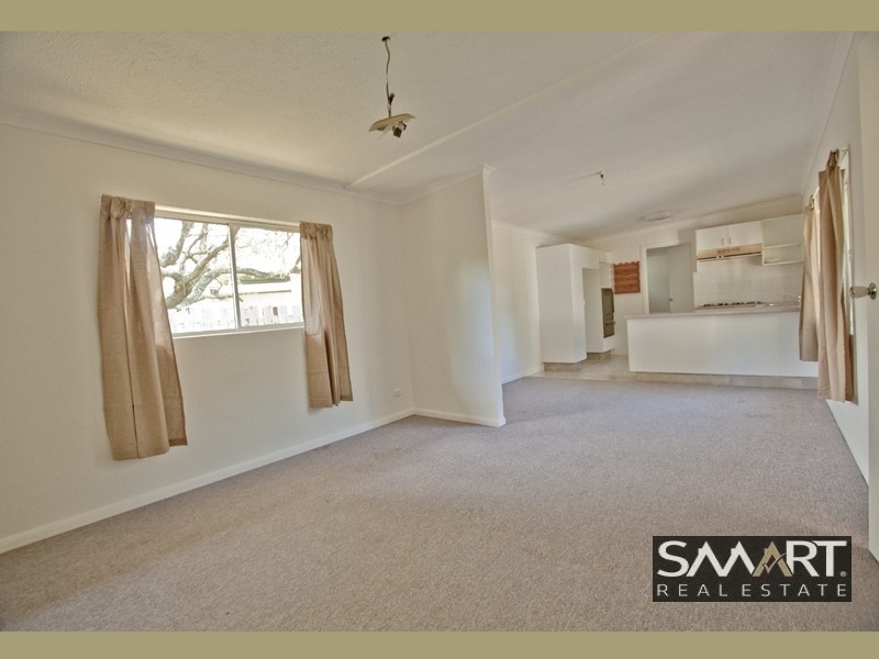 2/4 Louise Street, Southport QLD 4215