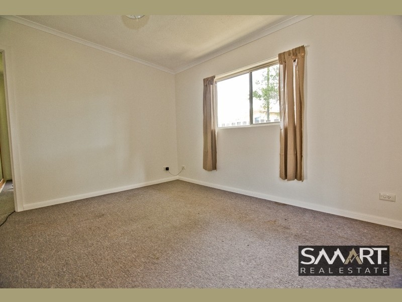 2/4 Louise Street, Southport QLD 4215