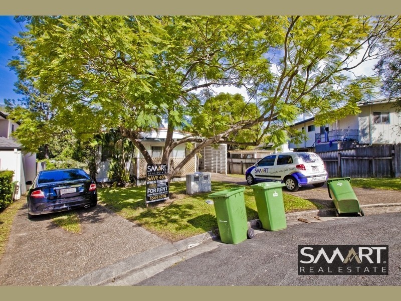 2/4 Louise Street, Southport QLD 4215