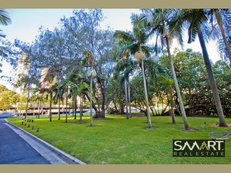 1202/70 Remembrance Drive, Surfers Paradise QLD 4217