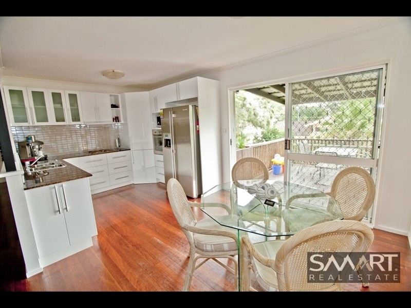 3 Grevillia Avenue, Southport QLD 4215