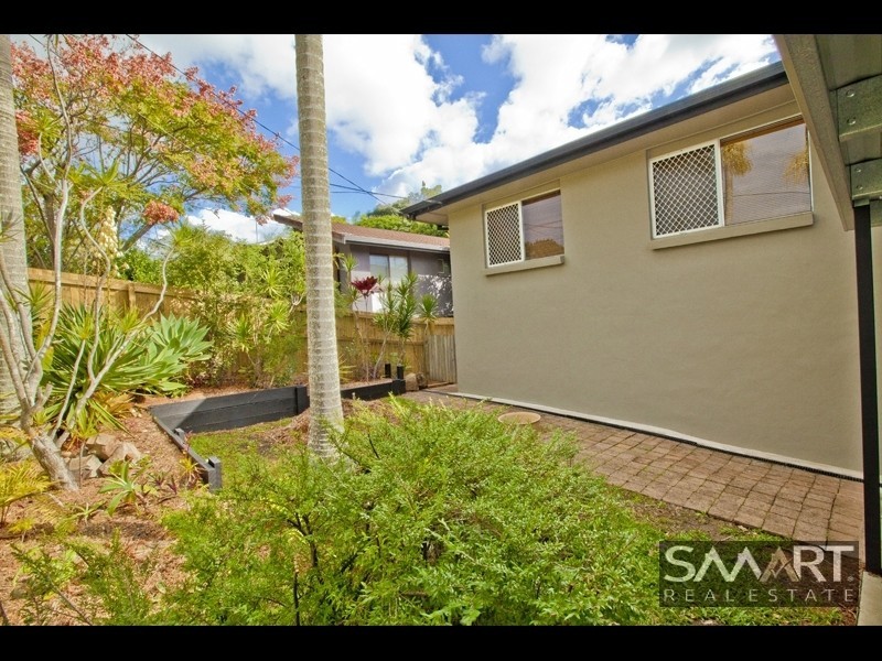 3 Grevillia Avenue, Southport QLD 4215