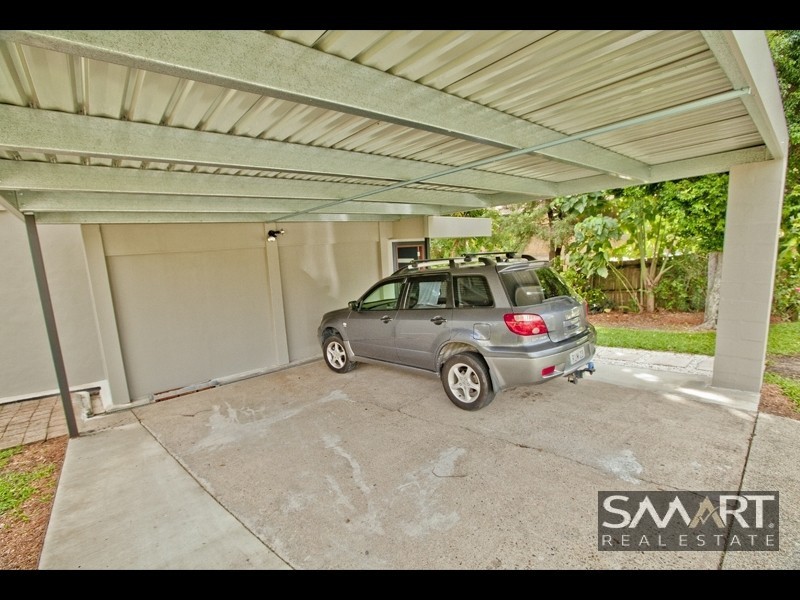 3 Grevillia Avenue, Southport QLD 4215