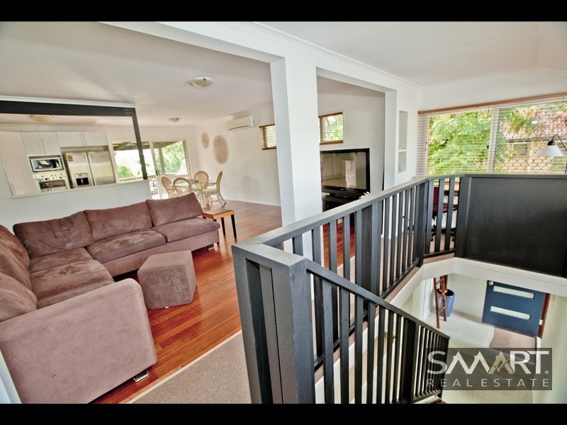 3 Grevillia Avenue, Southport QLD 4215