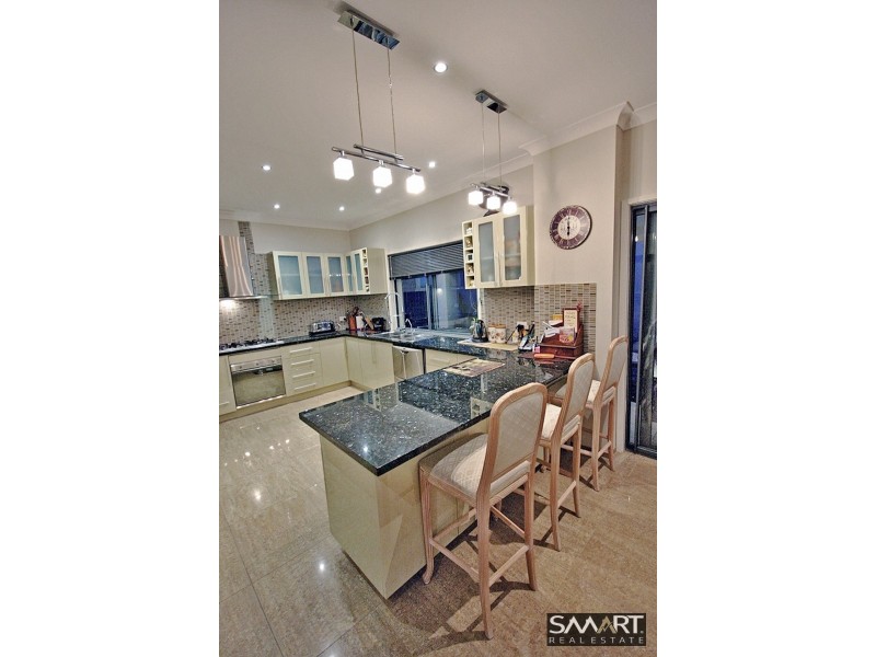 96 Compass Drive, Biggera Waters QLD 4216