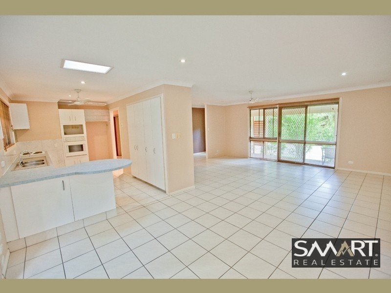 106 Plateau Crescent, Carrara QLD 4211