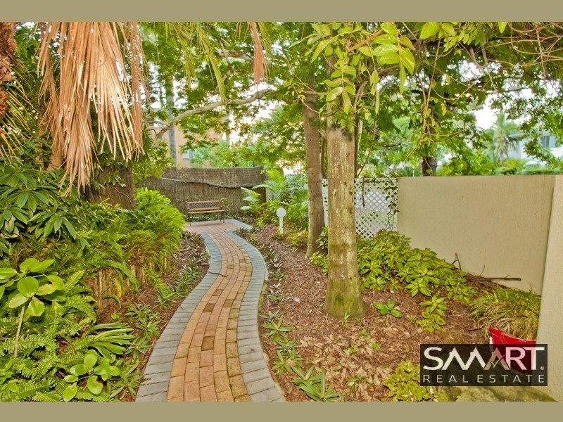 42/42 Beach Parade, Surfers Paradise QLD 4217
