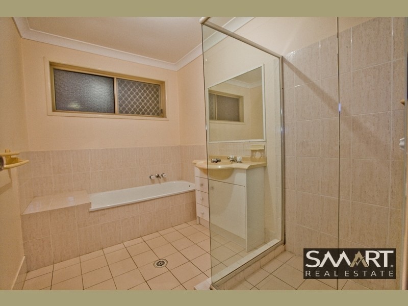 7 Pascali Court, Varsity Lakes QLD 4227