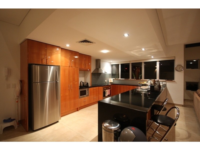 3033A The Boulevarde, Benowa QLD 4217