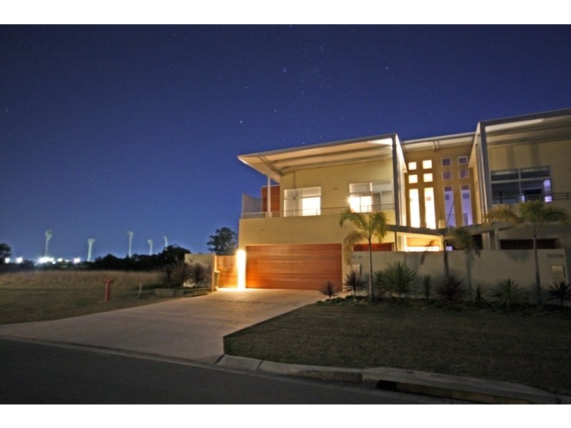 3033A The Boulevarde, Benowa QLD 4217