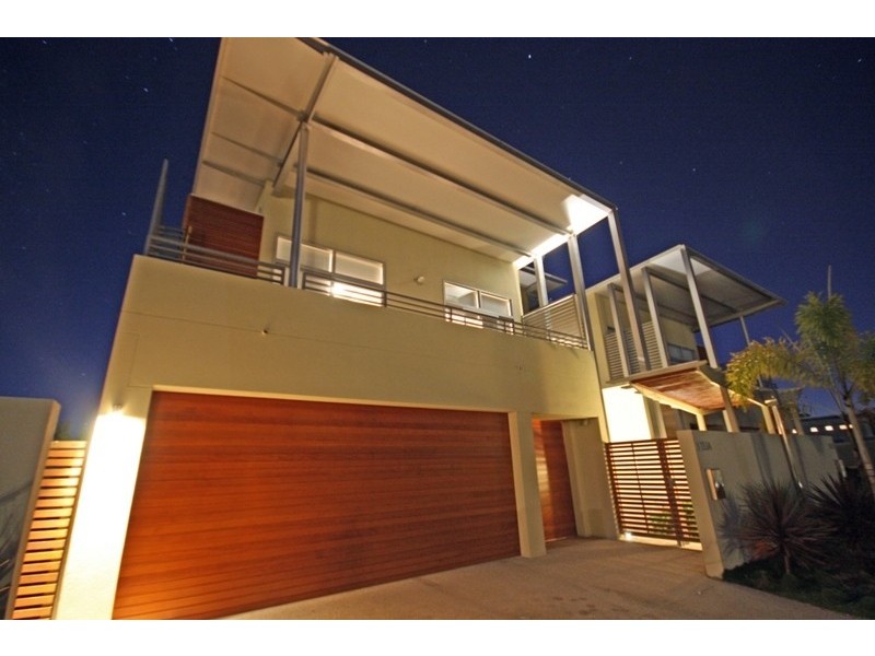 3033A The Boulevarde, Benowa QLD 4217