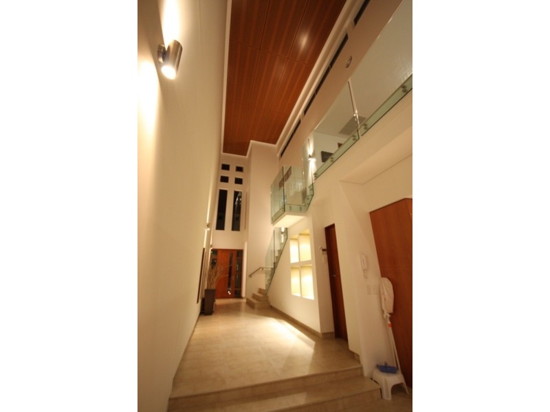3033A The Boulevarde, Benowa QLD 4217