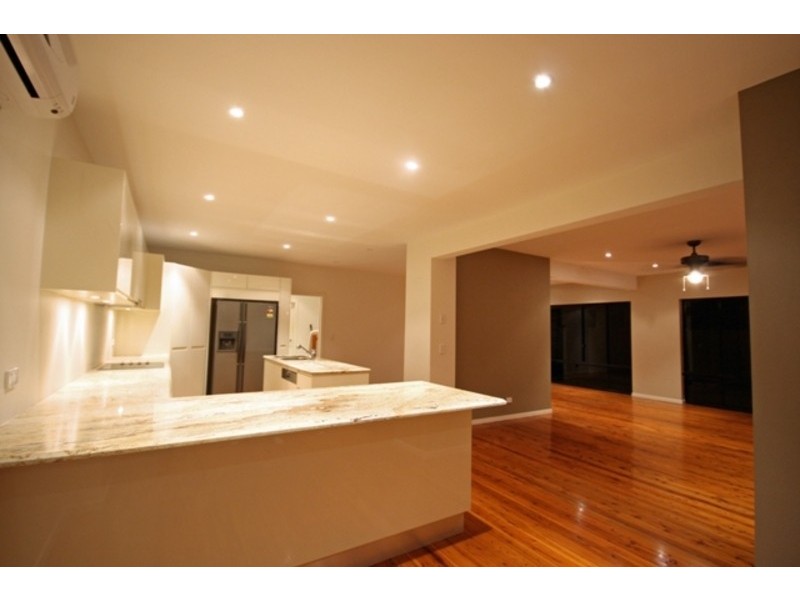22 Sunrise Boulevarde, Surfers Paradise QLD 4217
