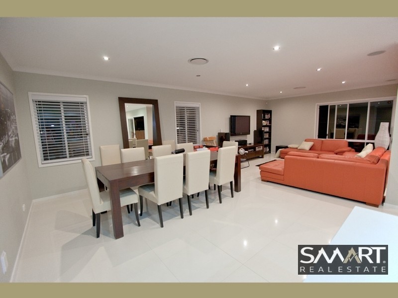 37 Harris Street, Labrador QLD 4215