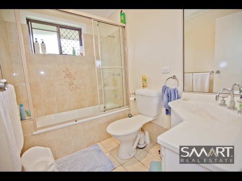 11 Salmon Street, Southport QLD 4215