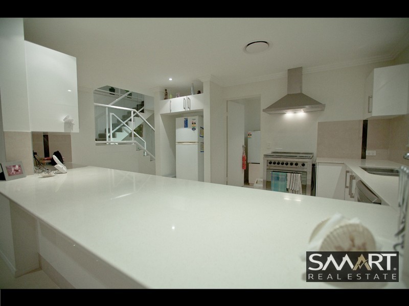 7A Vespa Crescent,, Surfers Paradise QLD 4217