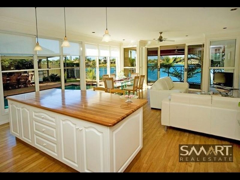 Broadbeach Waters QLD 4218